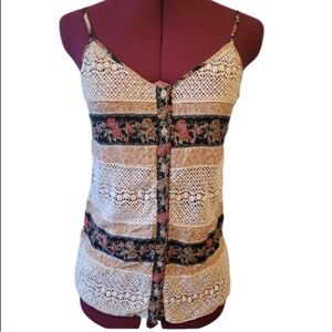 entro Crochet Boho V-Neck Front Button Spaghetti Strap Tank Top, Size M